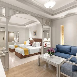 Mini Suite